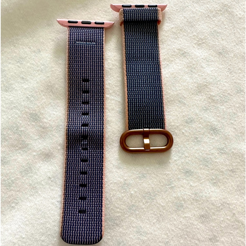 Apple iWatch Wowed Band, S/M fits 41mm and 45mm.